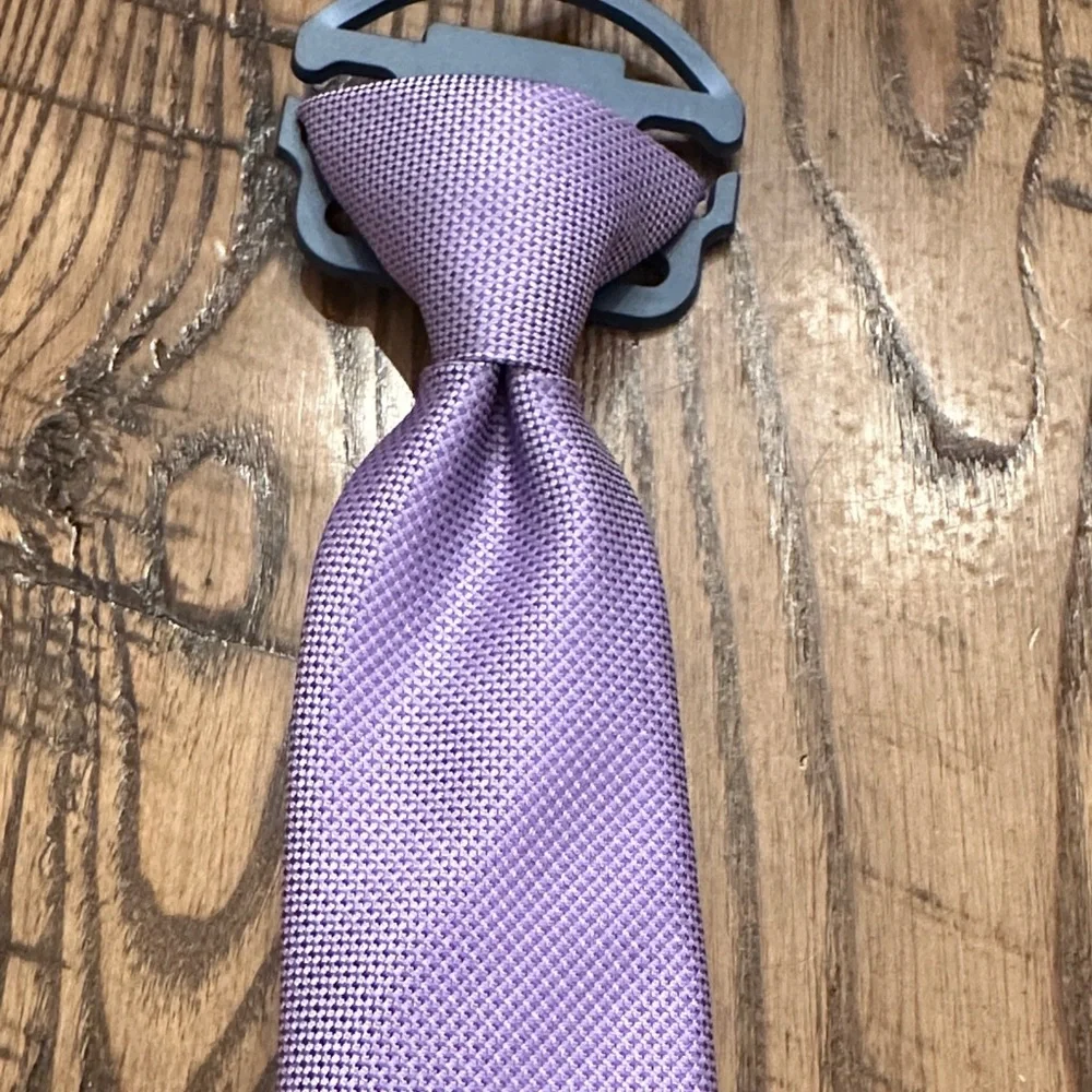 CHAPS Lavender Micro-Pattern Boy’s Neck Tie great SPRING color